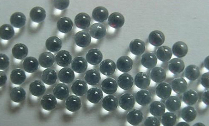 Sandblasting glass beads