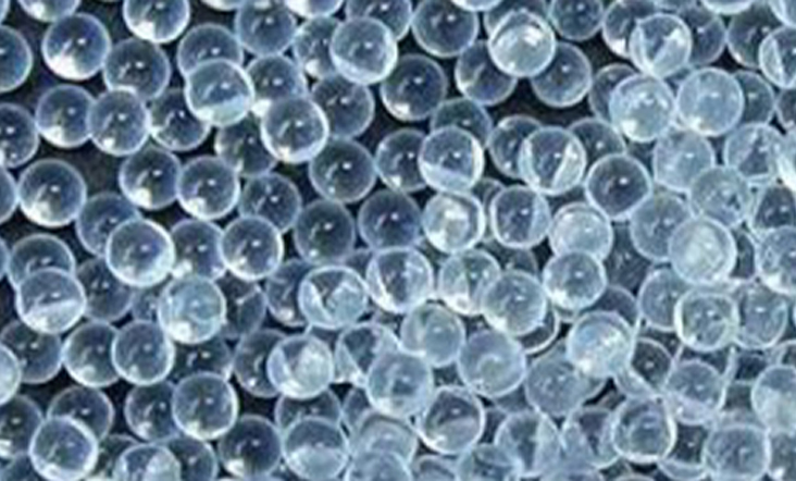 Sandblasting glass beads